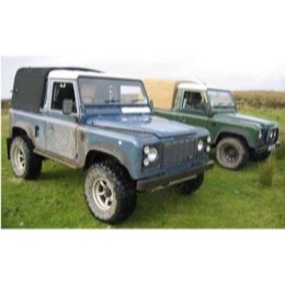 Land Rover Defender kalesche sort kanvas - Dækker laddet på en 90" version så man bevarer førerhuset (truckcap)